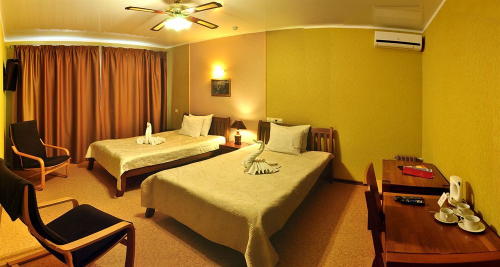 Hotel An-2 Charkov Buitenkant foto